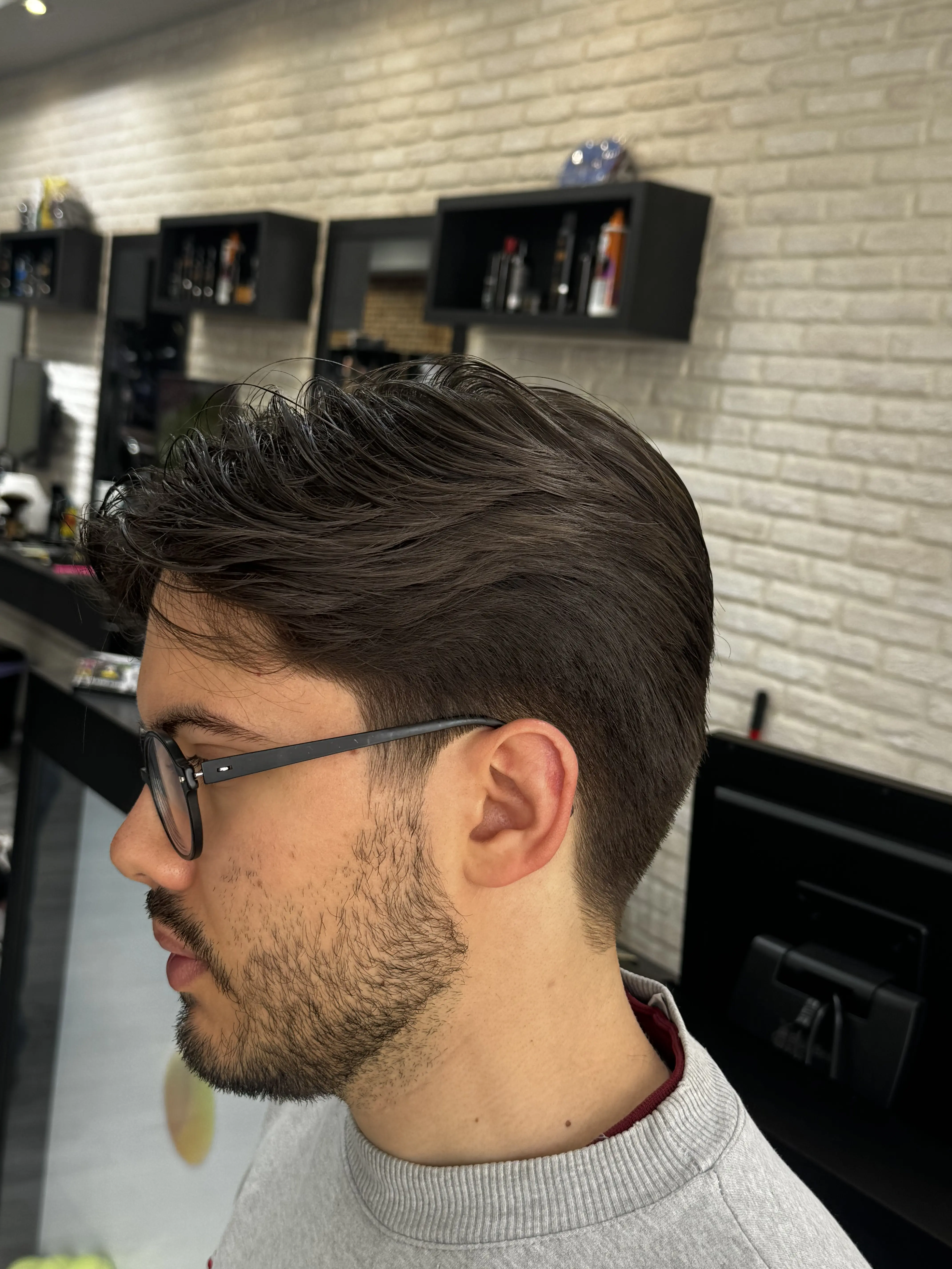 Corte Platinum - Barbearia Ponto R Studio Aveiro