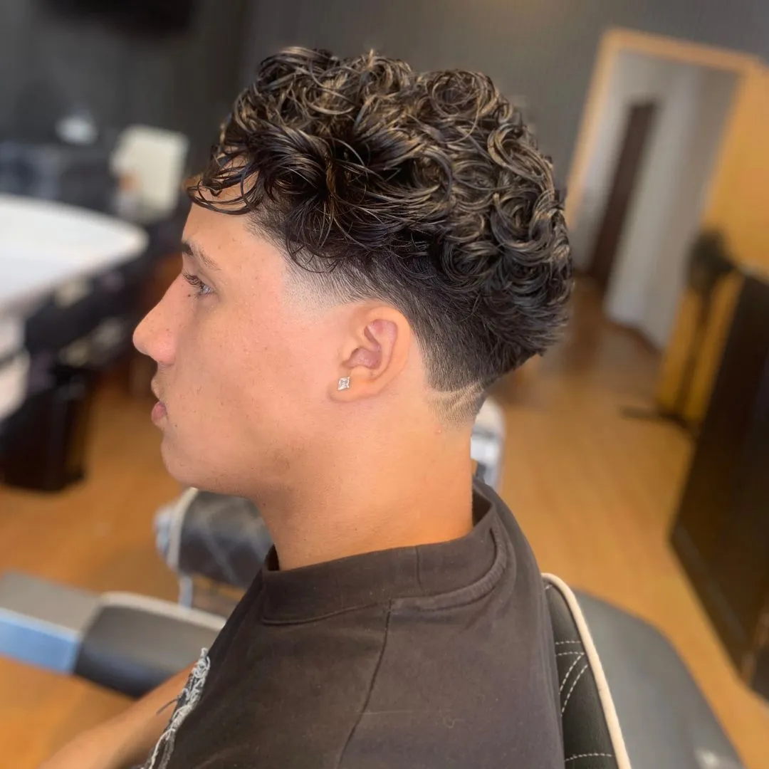 Taper Fade com Design Moderno - Ponto R Studio